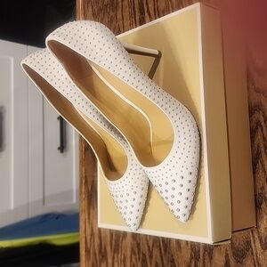 Michael Kors White  heels size 8.5